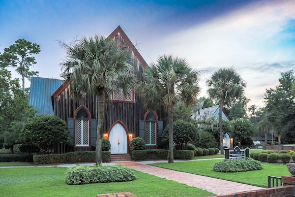 The historic Church of the Cross in Bluffton, South Carolina during the day.